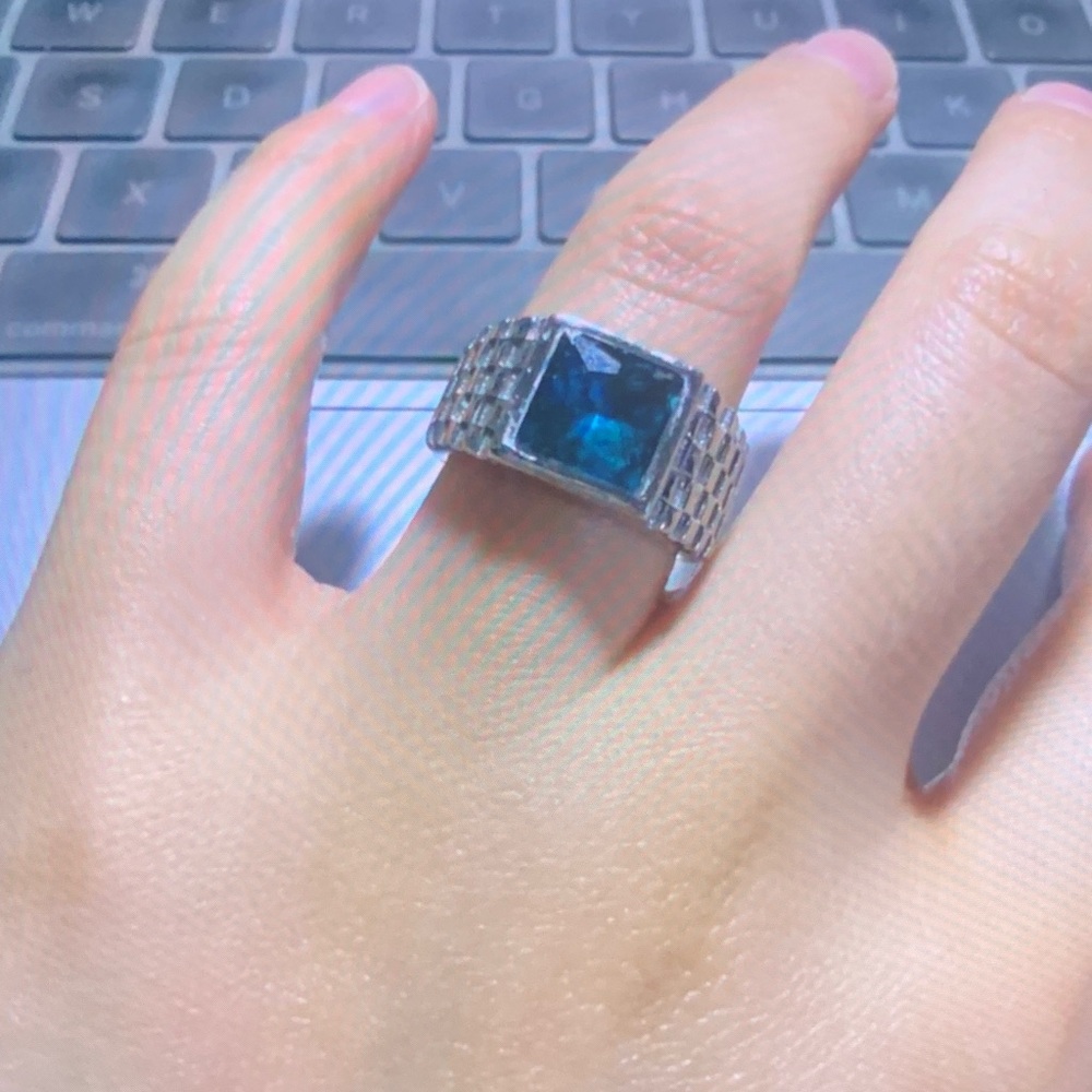 Elegant Silver and Blue Women's Ring